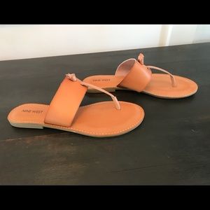 Nine West Brown Thong Sandals NWOT